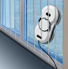 Robot Window Cleaner